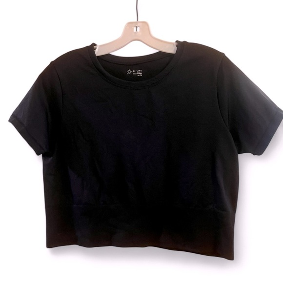 Offline by Aerie wide ribbed hem fitted crop top, short sleeve size XL - Picture 1 of 8